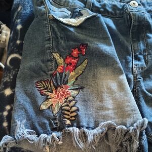 2 Pair Of Terra & Sky Blue Cropped Jeans with Floral Embroidery